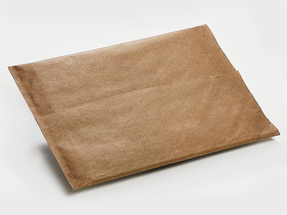 Braune Papierverpackung mit zwei verleimten Seiten