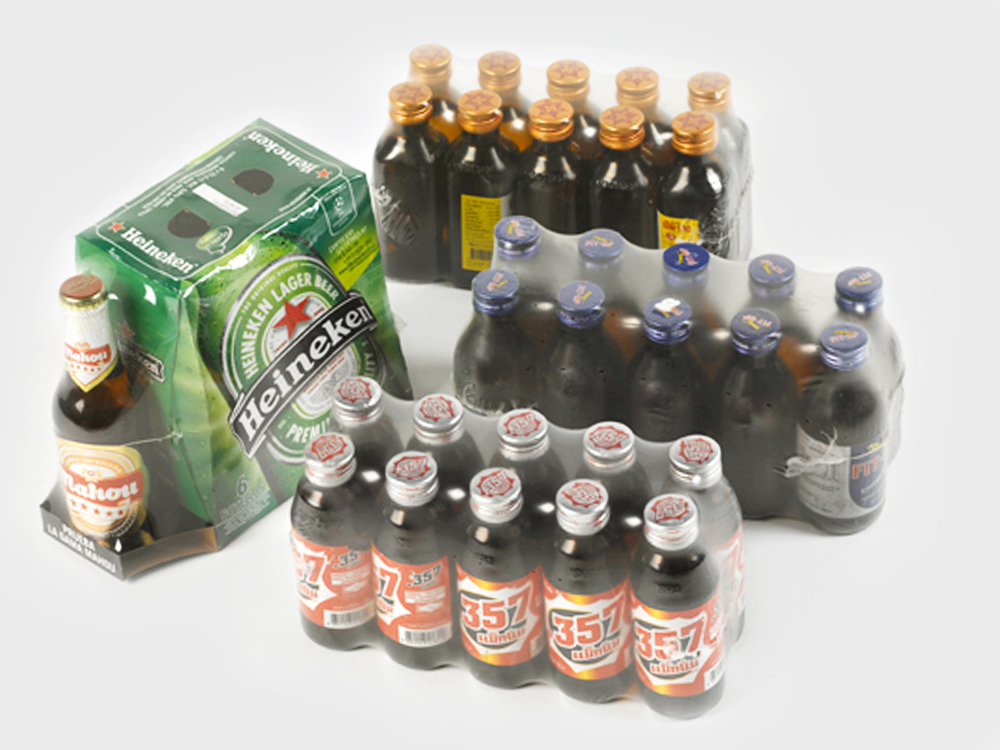 Getränkeflaschen im Gebinde in Folienverpackung