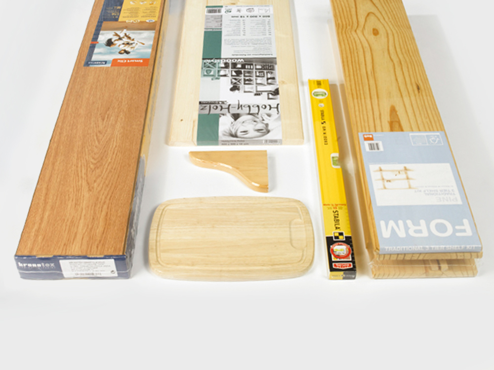 Holz, Laminat in Schrumpfverpackung aus Folie